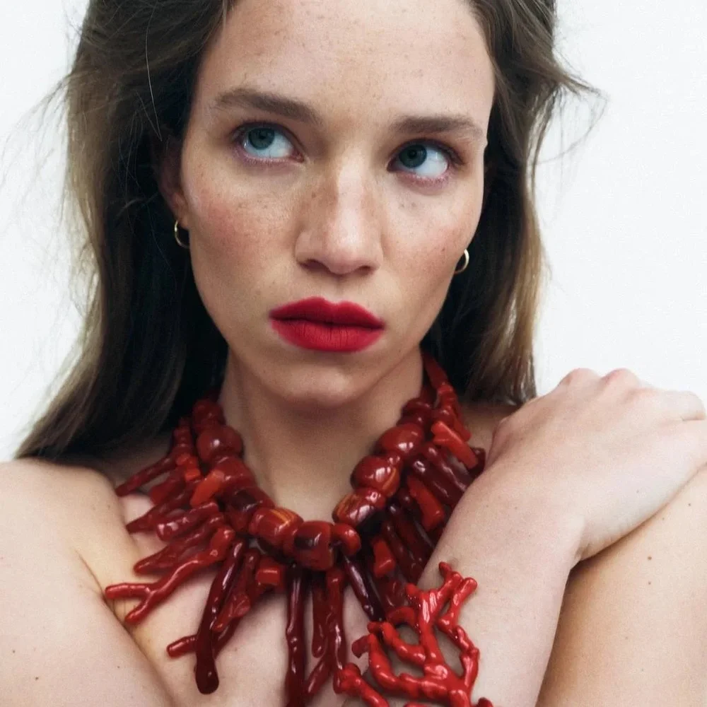 Zara Red Faux Coral Bracelet - Picture 5 of 5